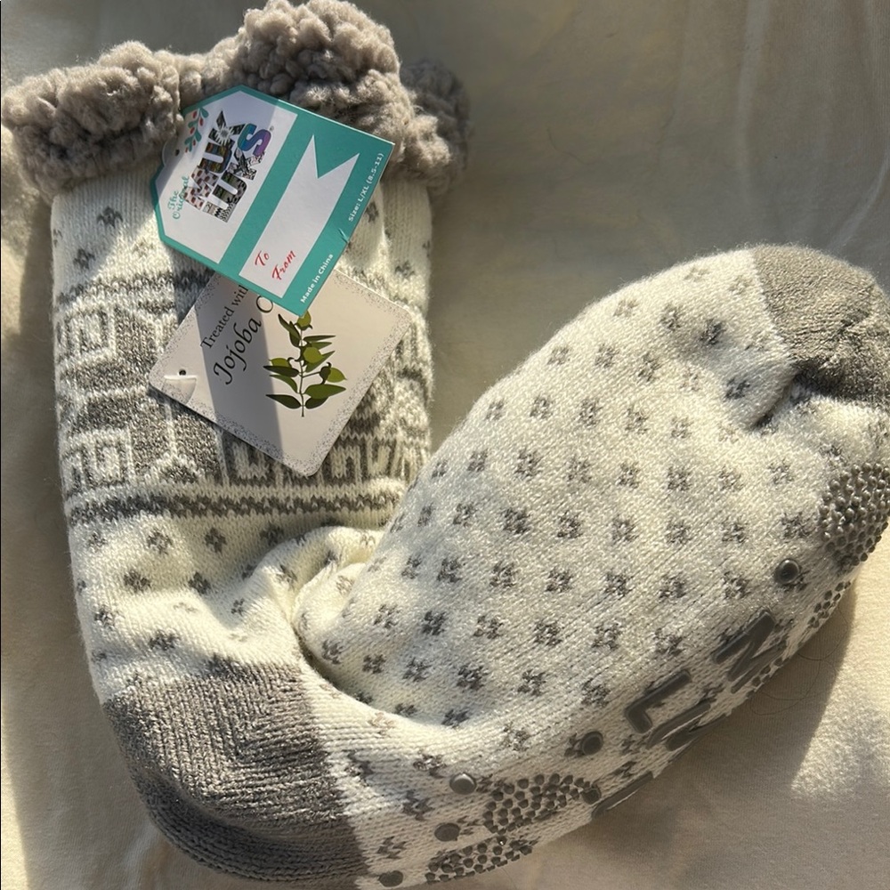 Gray and White Cozy Knit Slipper Socks - MUK LUKS